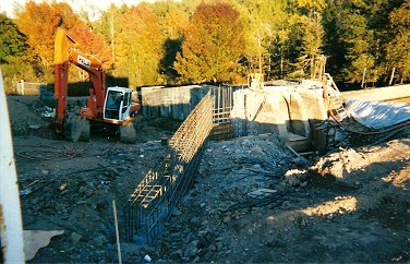 perry4.jpg (41399 bytes)